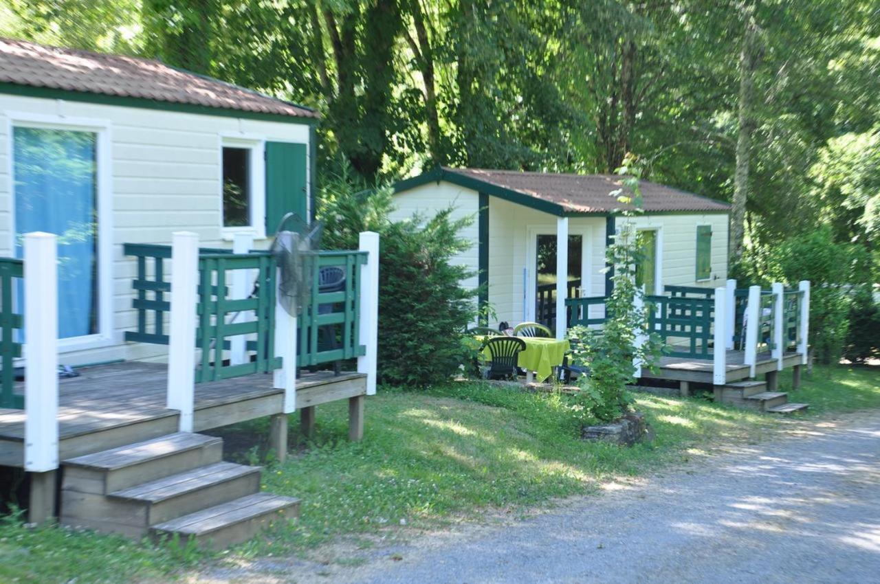 Les Chalets Du Moulin Du Chatain 4 Payzac  Εξωτερικό φωτογραφία